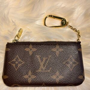 Louis Vuitton Monogram Key Pouch- Excellent condition